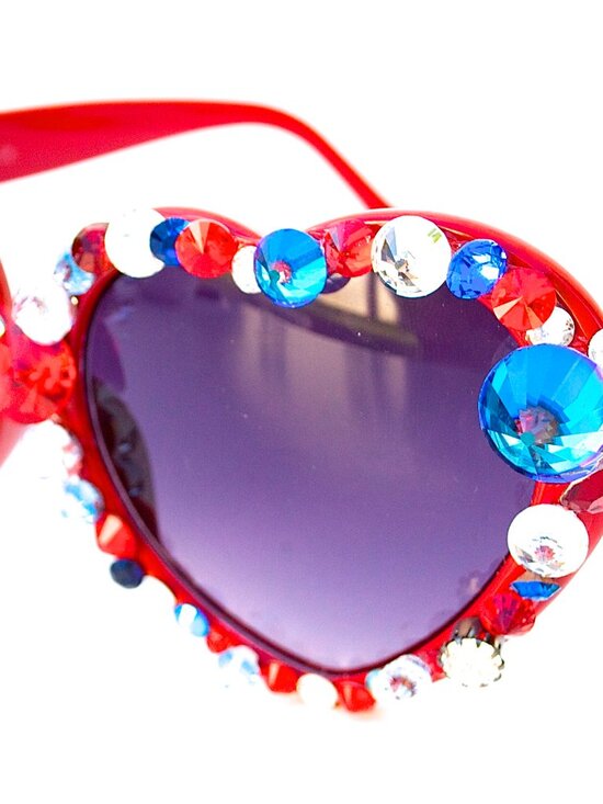 GASOLINE GLAMOUR AMERICAN WOMAN LOLITA HEART SUNGLASSES ????✨️